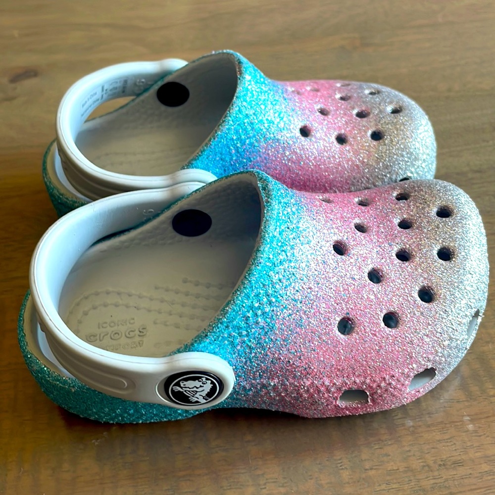 Girl Toddler- Size 6- Crocs- Ombré Glitter